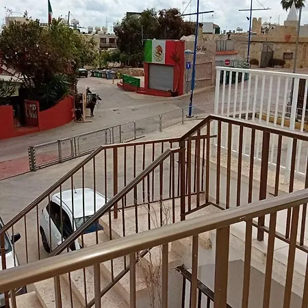 Napa Charles Apts Lägenhet
