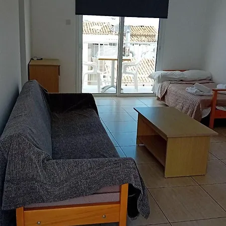 아파트 Napa Charles Apts *